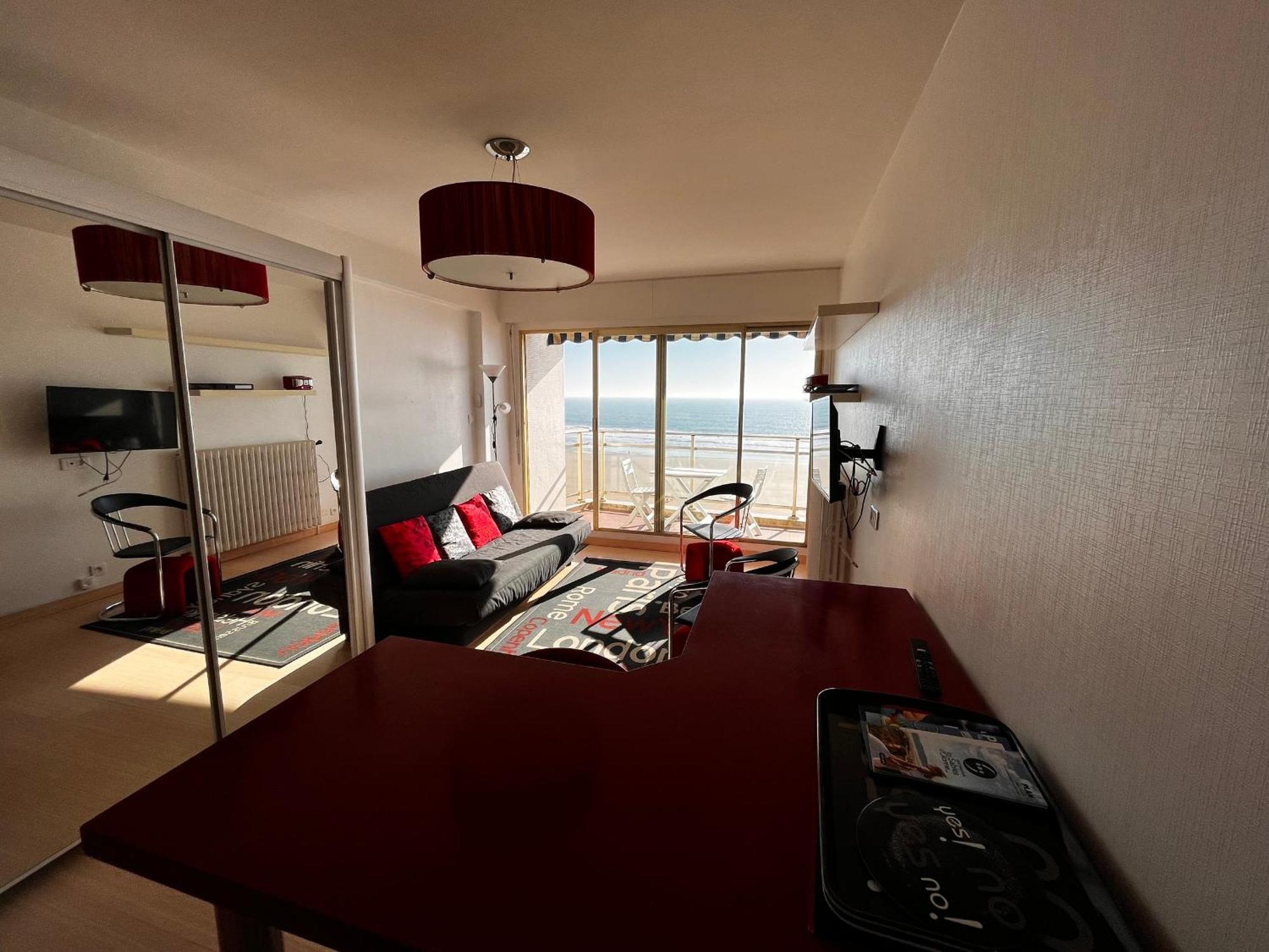 Les Sables-dʼOlonne Studio Face Mer Avec Balcon, Proche Commerces Et Plage - Fr-1-197-164 מראה חיצוני תמונה